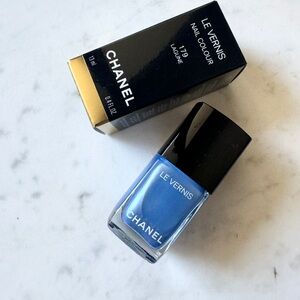 Chanel Le Vernis NIB authentic 179 Lagune